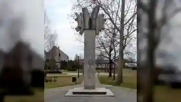 Zakanyszek Szovjet Hosi Emlekmu