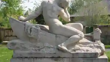 Zamardi A Magyar Fajdalom Szobor